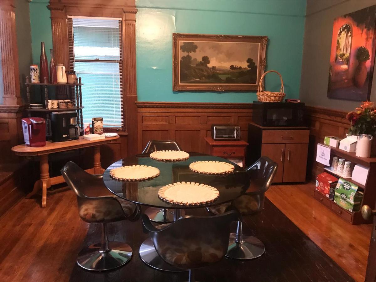 エリー 5 Star Victorian Mansion-Downtown No Locals Bed & Breakfast エクステリア 写真