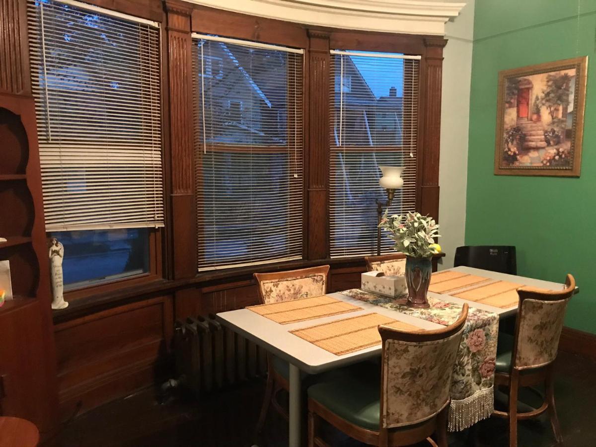 エリー 5 Star Victorian Mansion-Downtown No Locals Bed & Breakfast エクステリア 写真