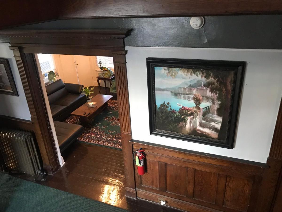 エリー 5 Star Victorian Mansion-Downtown No Locals Bed & Breakfast エクステリア 写真